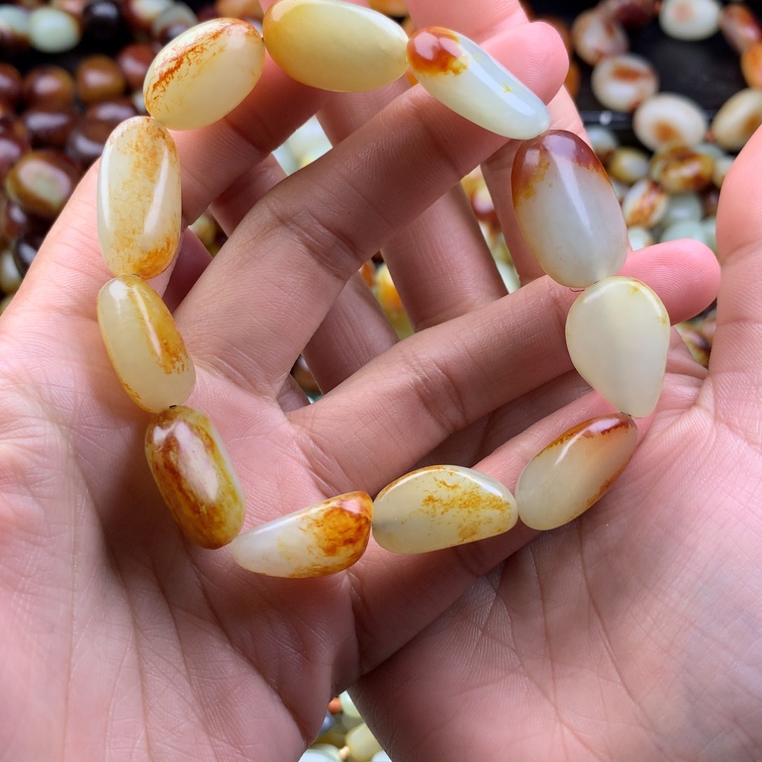 和田玉未镶嵌手链