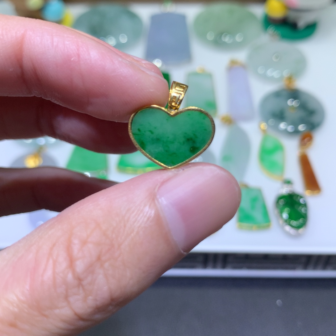 翡翠18K金镶嵌吊坠(不含链)