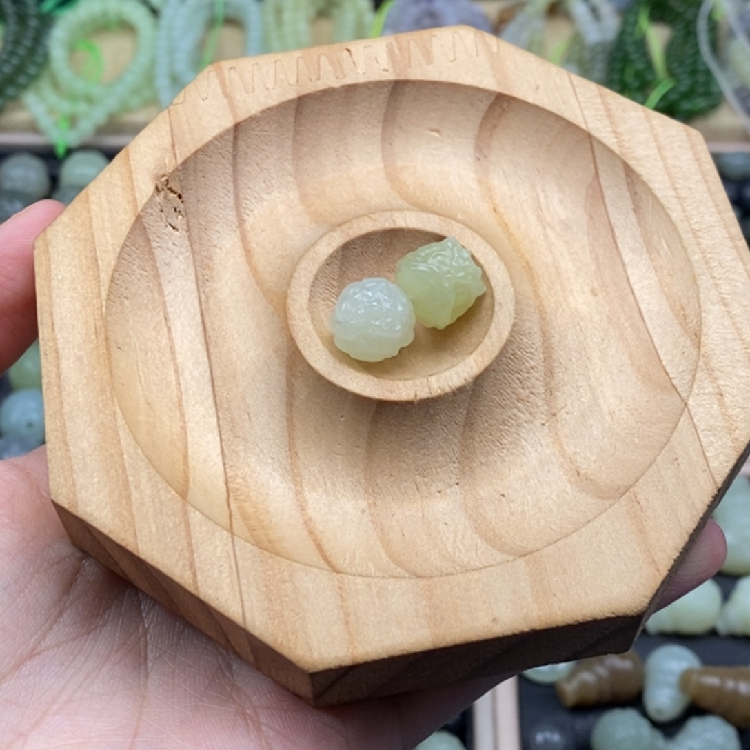 和田玉（糖玉）未镶嵌珠宝奇石