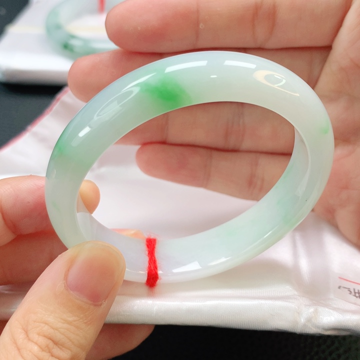 未镶嵌手镯翡翠贵妃52