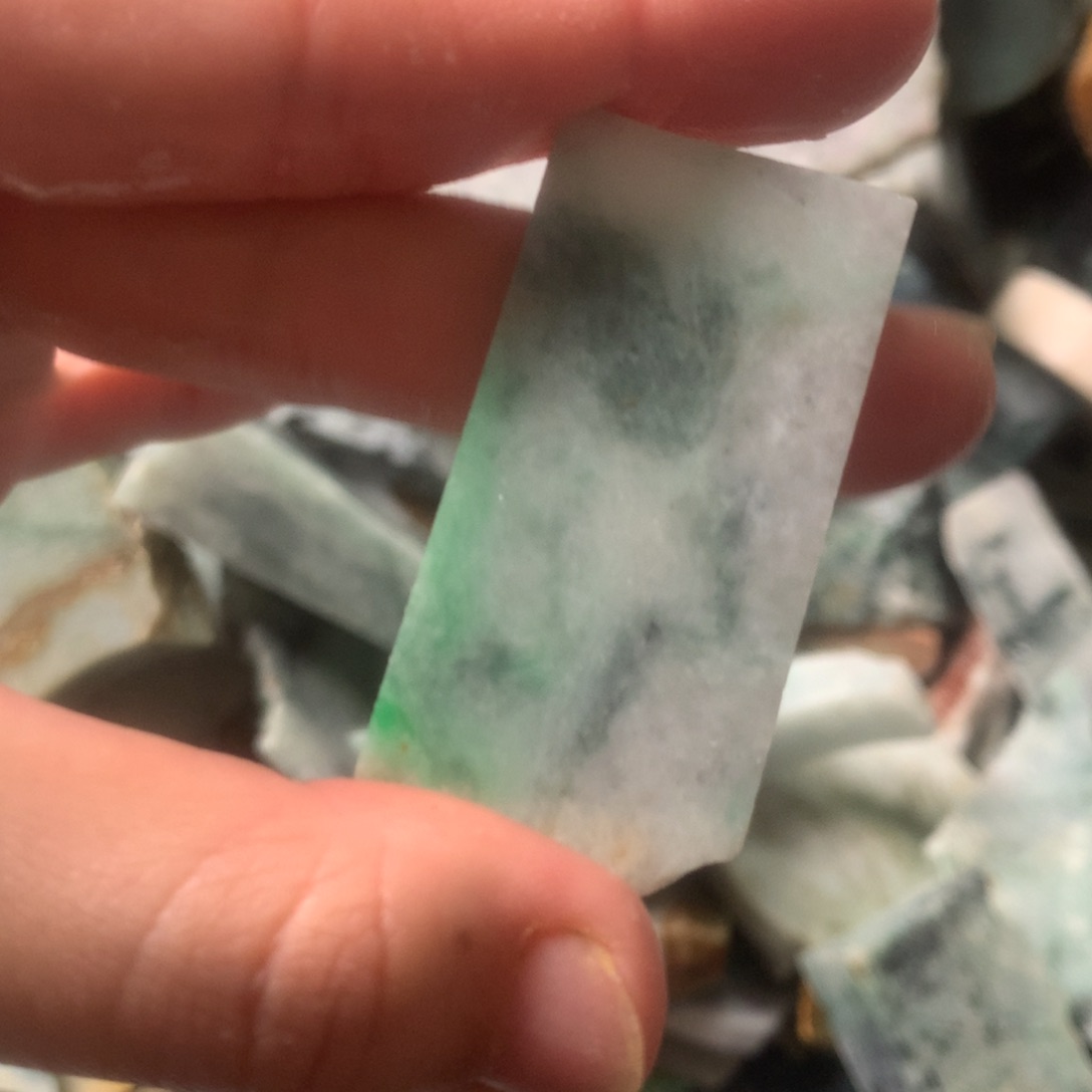 翡翠颈饰未镶嵌缅甸翡翠