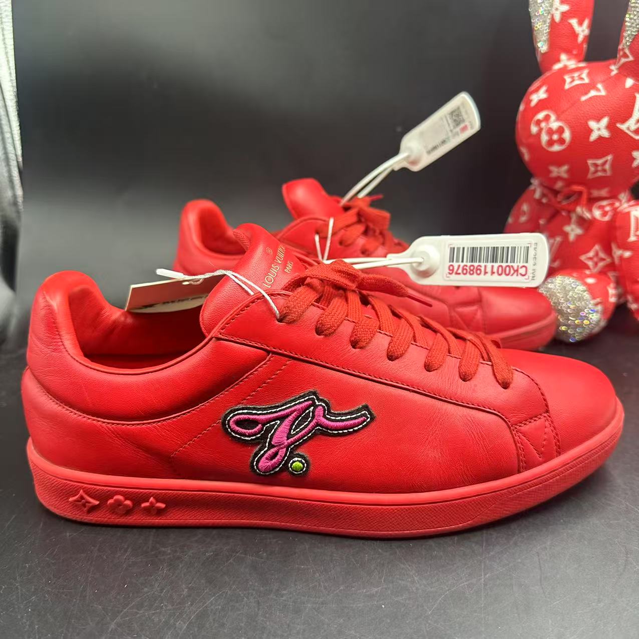 95新 LouisVuitton/路易威登 男士休闲时尚红色板鞋41欧码ddm1909