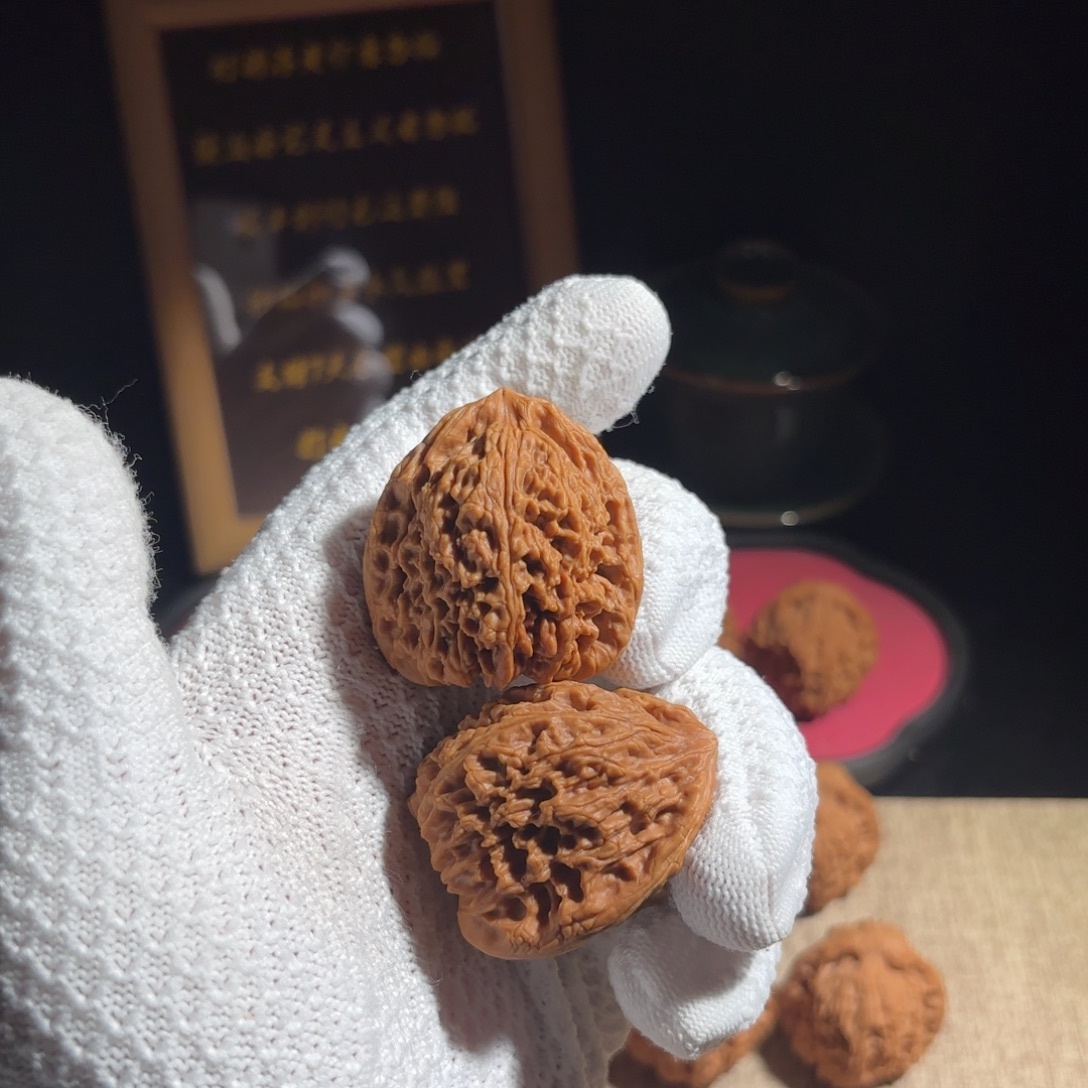 白***予文玩核桃吊坠核桃