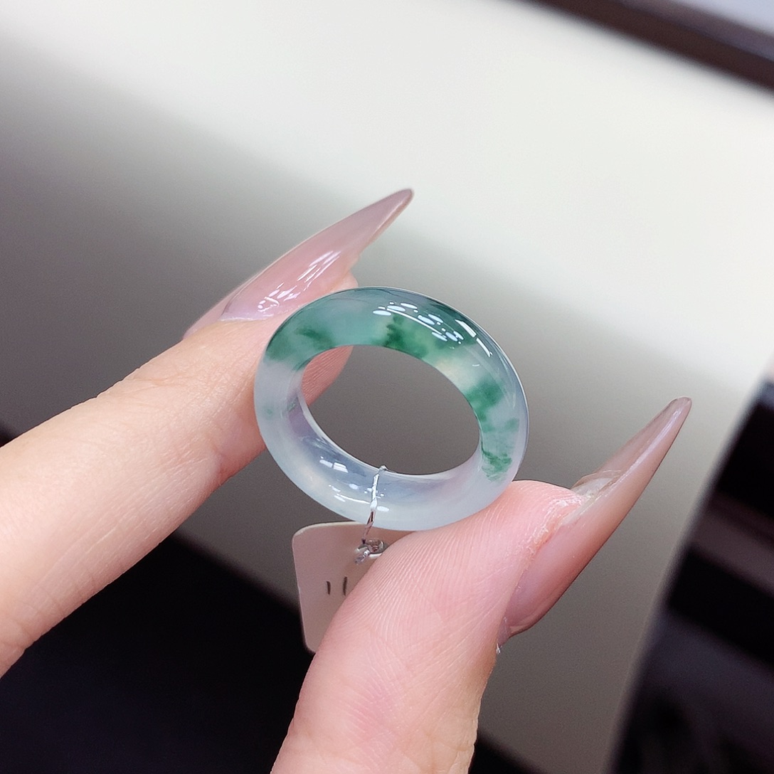 翡翠戒指未镶嵌11.12号