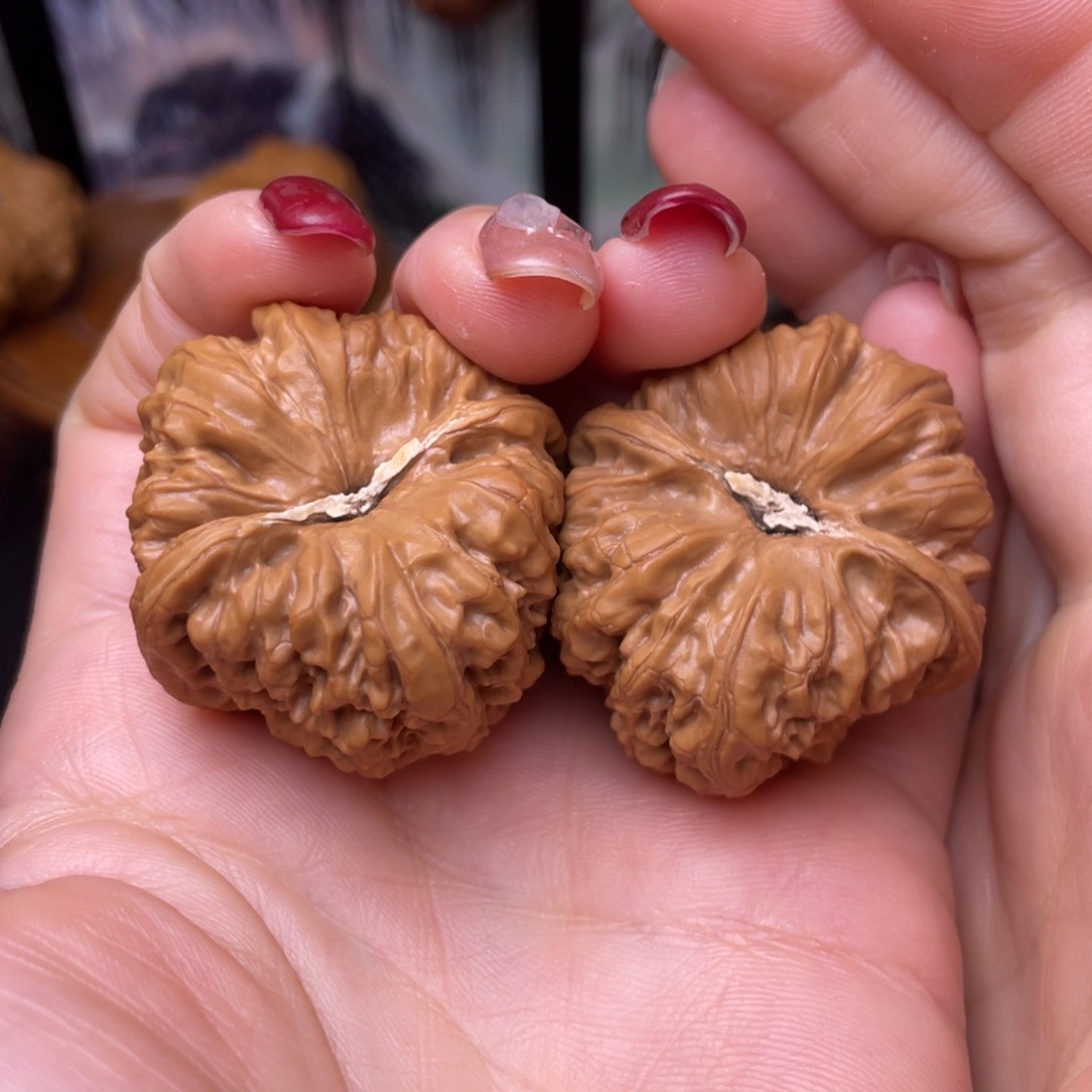 文玩核桃把件36全品平谷凹底