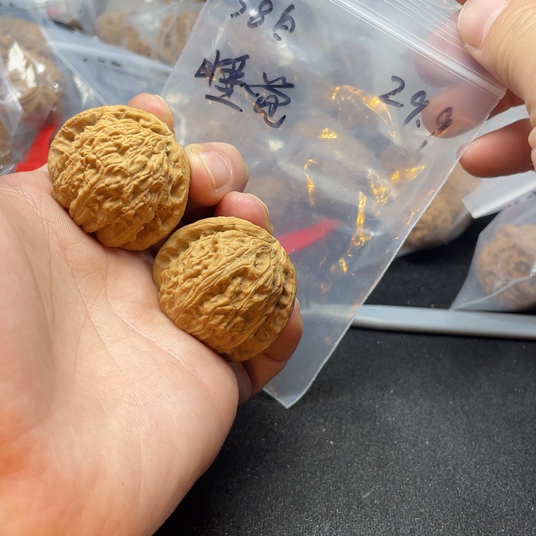 睡****文玩核桃把件白狮子