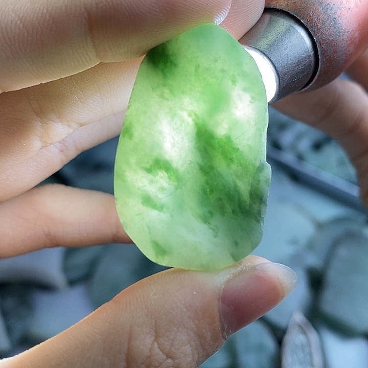 +***+翡翠裸石纯天然翡翠