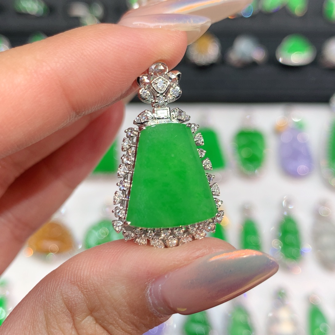 翡翠18K金镶嵌吊坠(不含链)