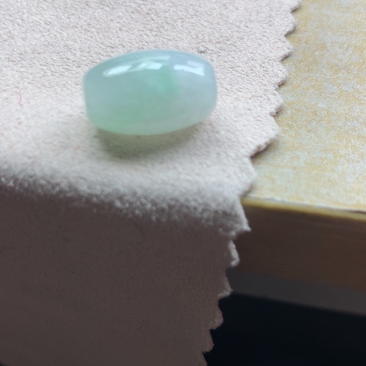 翡翠颈饰未镶嵌吊坠