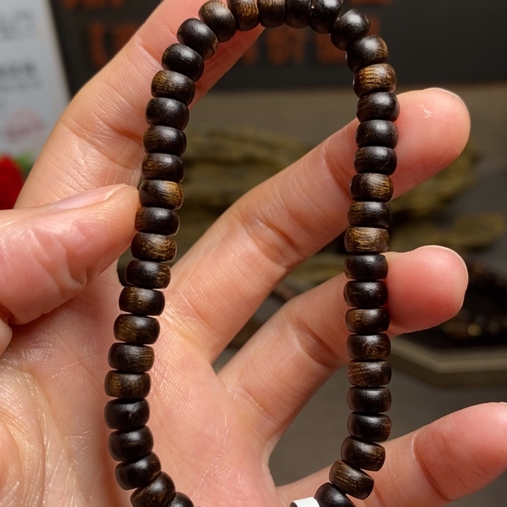 沉香手串越南芽庄紫棋瘤疤算盘珠0.6