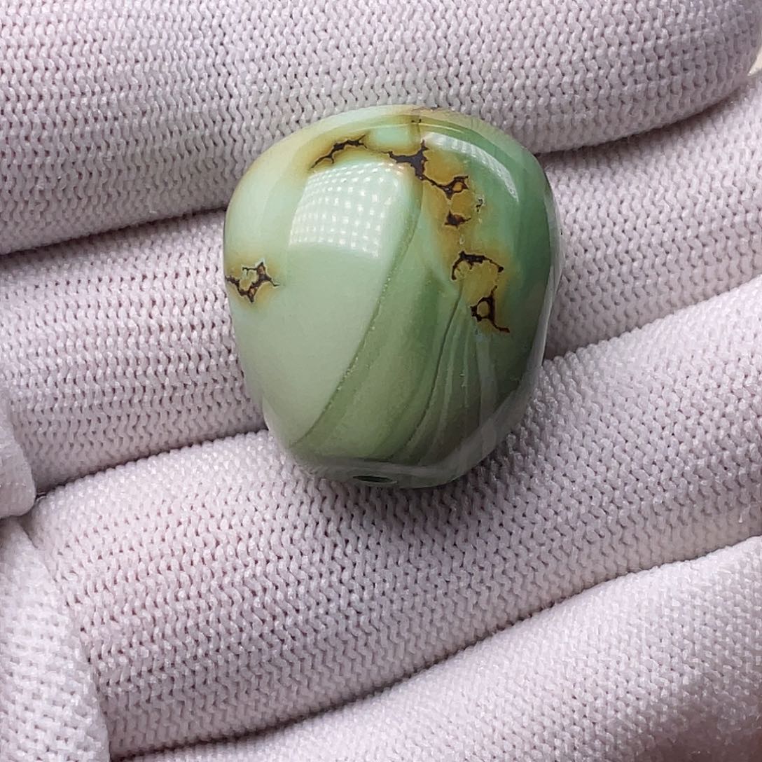 绿松石未镶嵌原矿绿松石