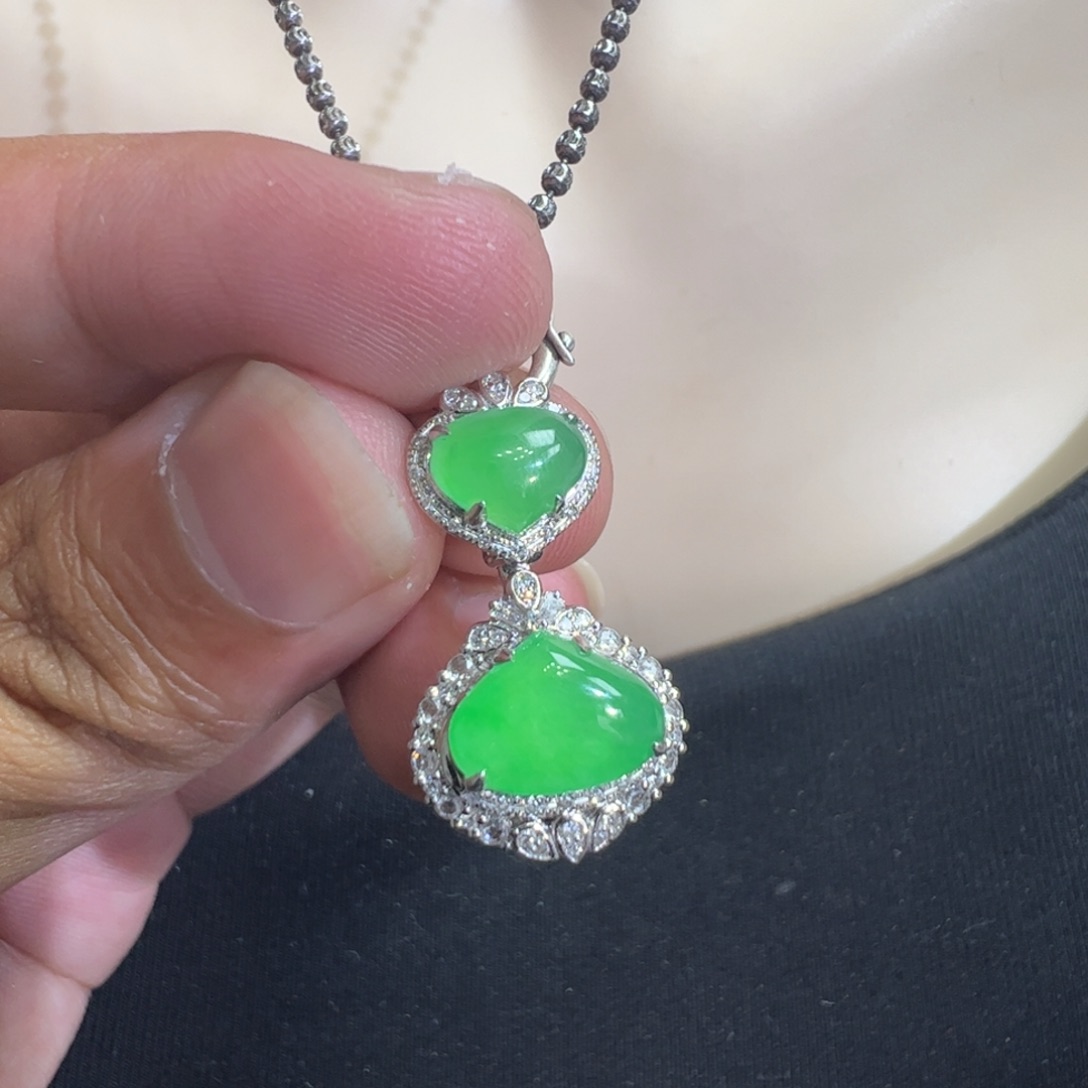 吊坠(不含链)18K金镶嵌翡翠