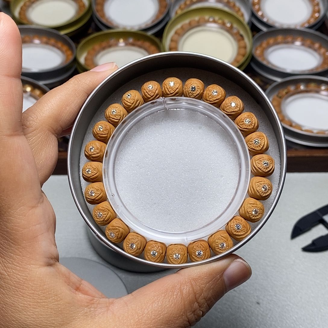 猴头核桃手串65号满锆石魔眼魔童10左右