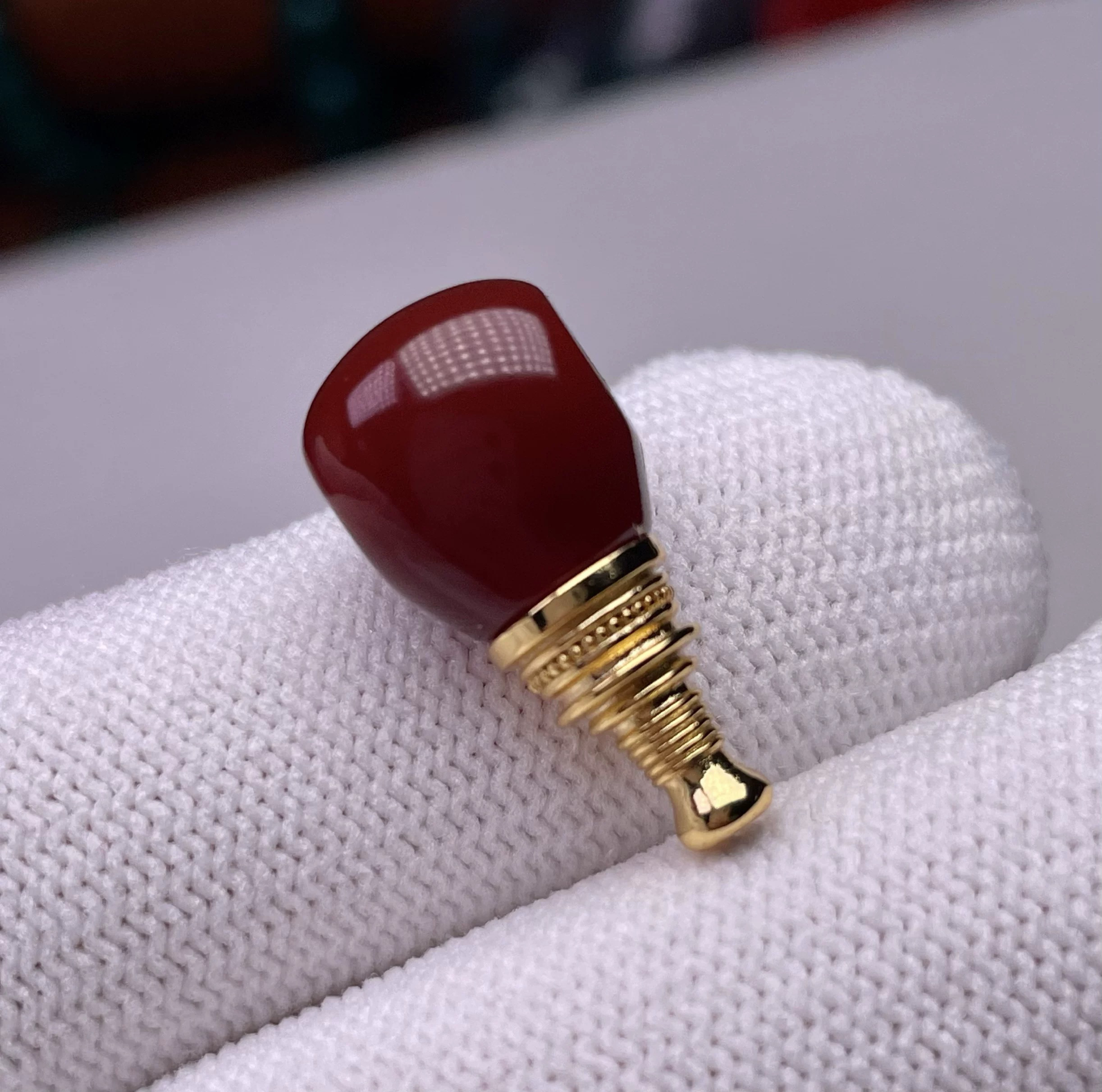 瓦西南红色金塔三通文玩配饰