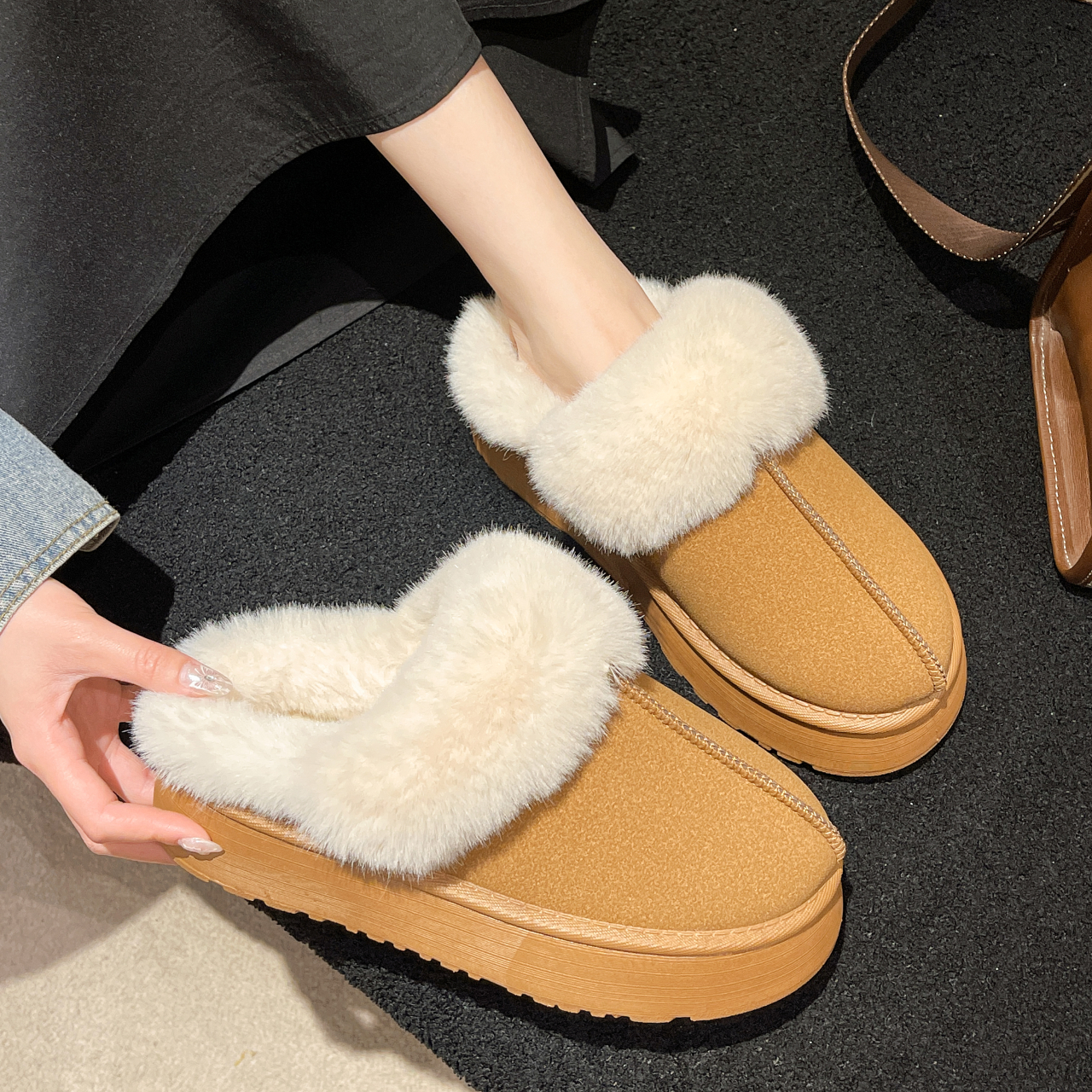 棉拖鞋女外穿秋冬2024年新款时尚皮毛雪地靴厚底包头毛毛半拖鞋潮