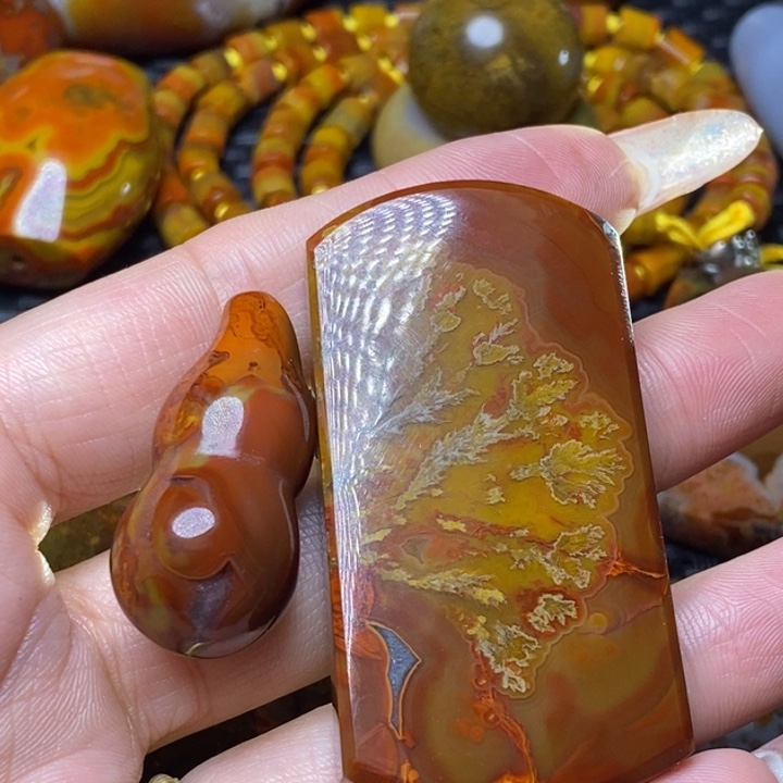 玛瑙/玉髓颈饰未镶嵌维*