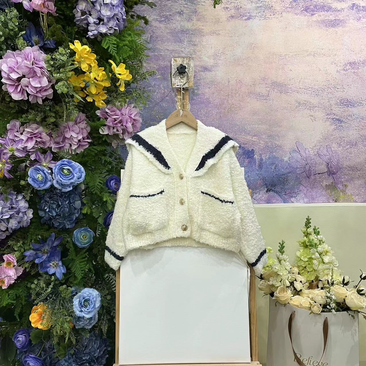 223F白色外套0690