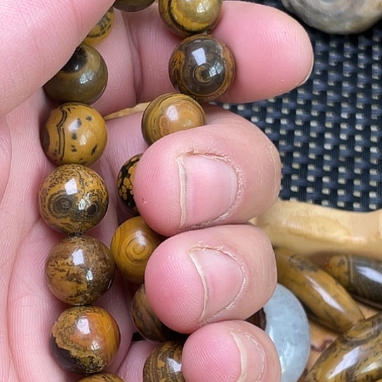 张***源玛瑙/玉髓合金颈饰