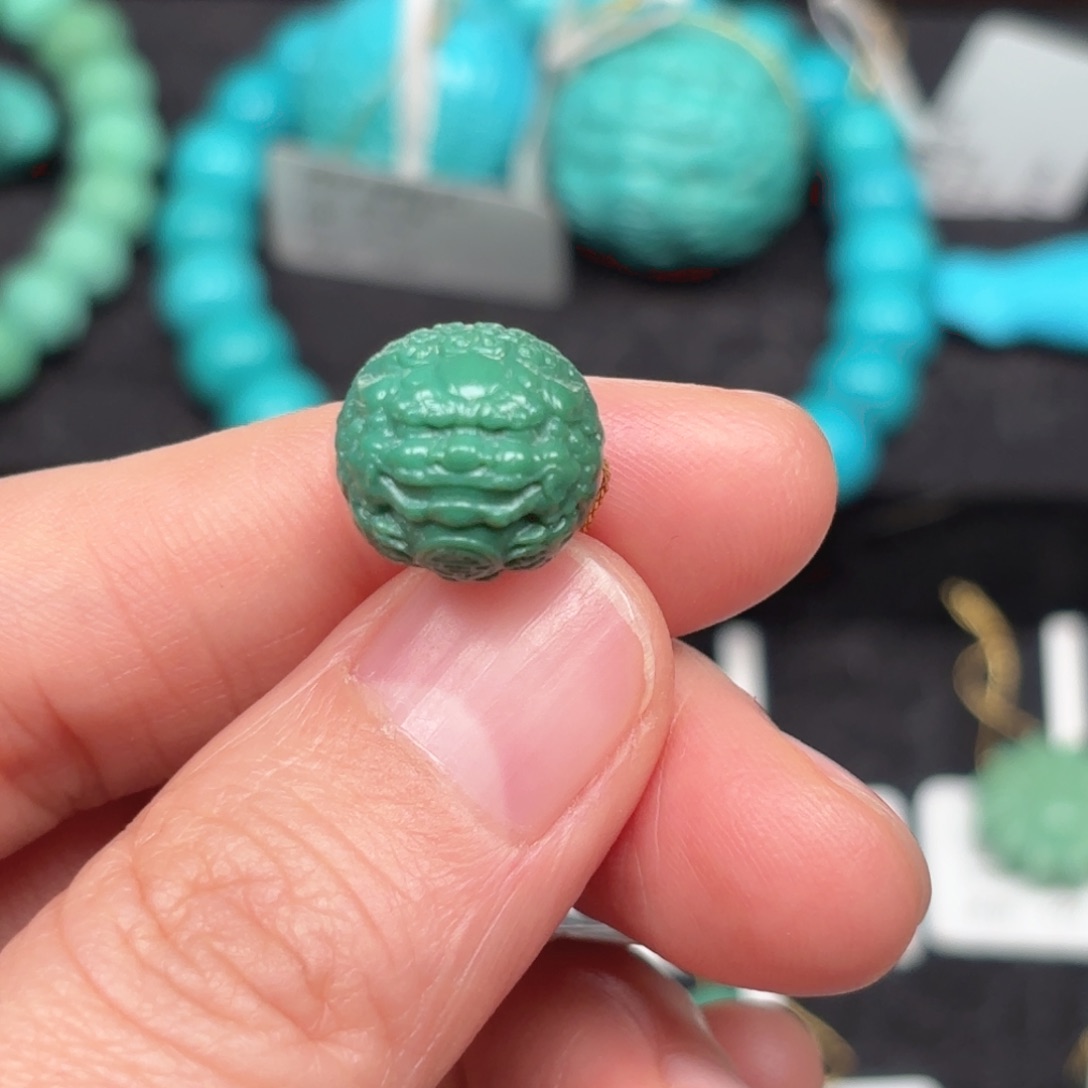 绿松石未镶嵌珠宝奇石12.3