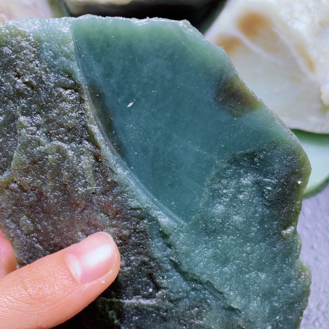 和田玉未镶嵌珠宝半成品