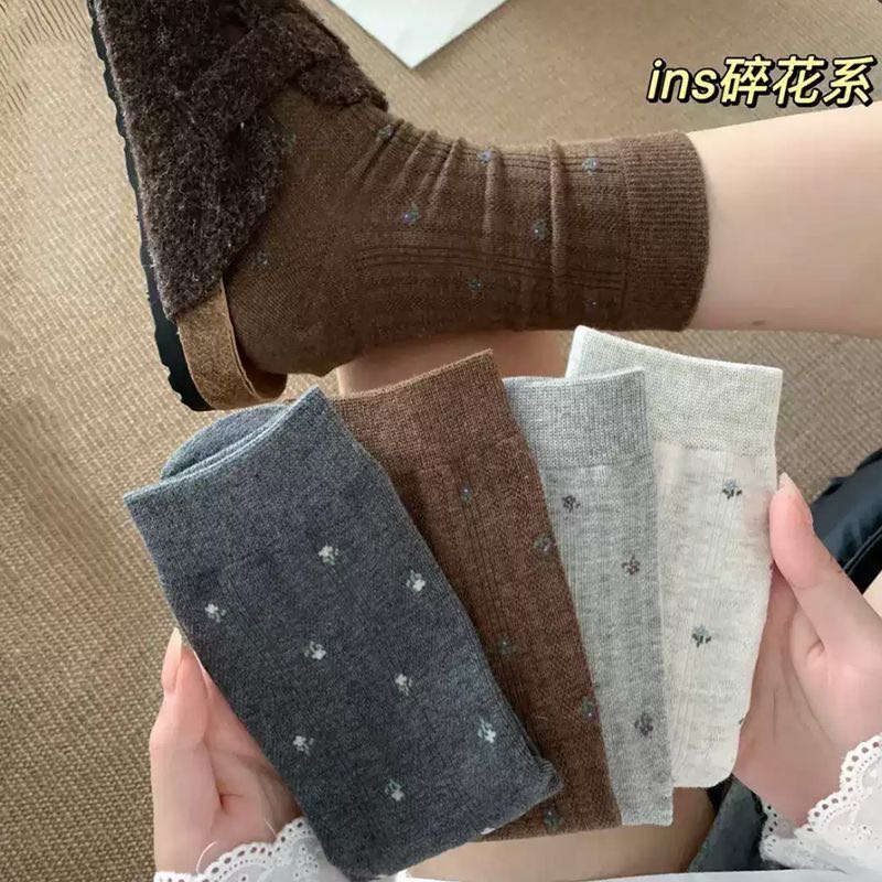 【重磅推荐】“8双装”秋冬氛围感法式ins碎花中筒袜