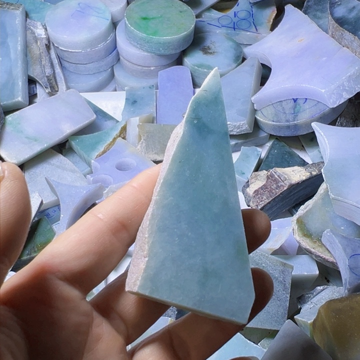 颈饰未镶嵌翡翠钢