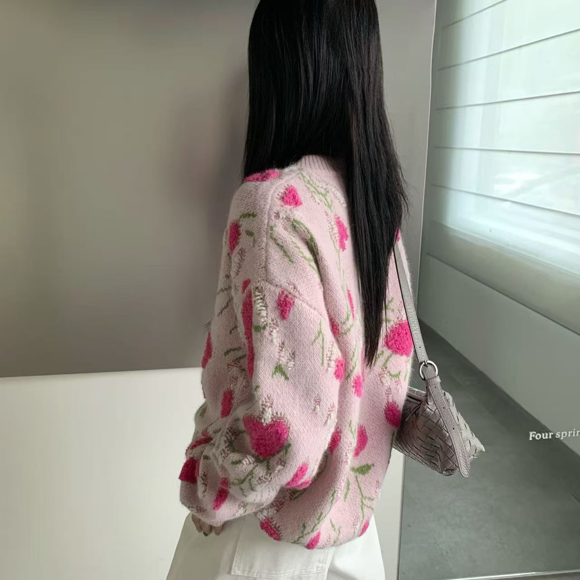 秋冬新款慵懒风花朵圆领女羊绒针织套衫简约百搭7550