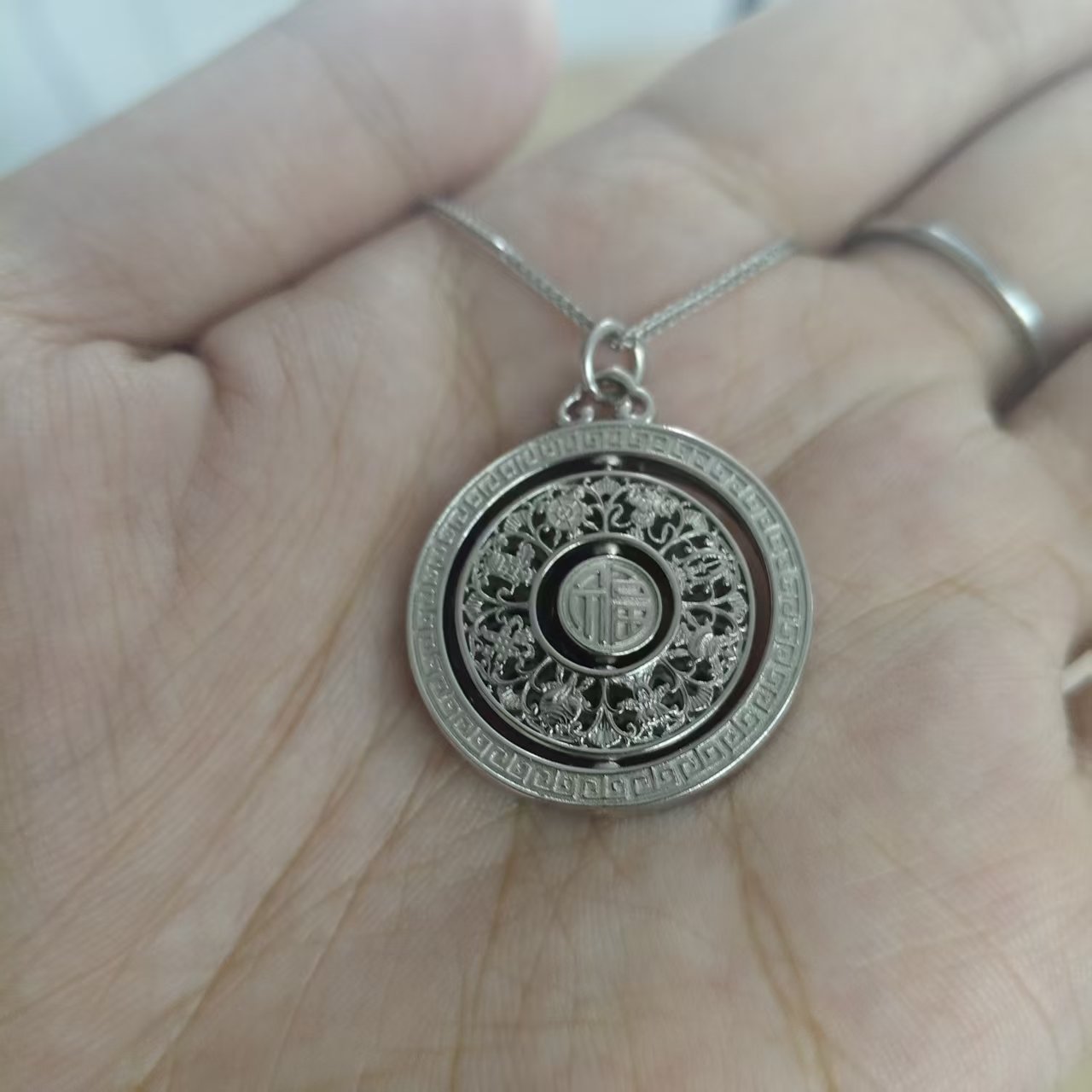 坠链均925银 时来运转八宝罗盘套链