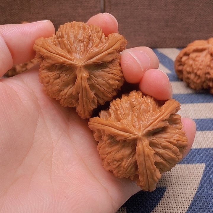 吊坠文玩核桃储*三棱