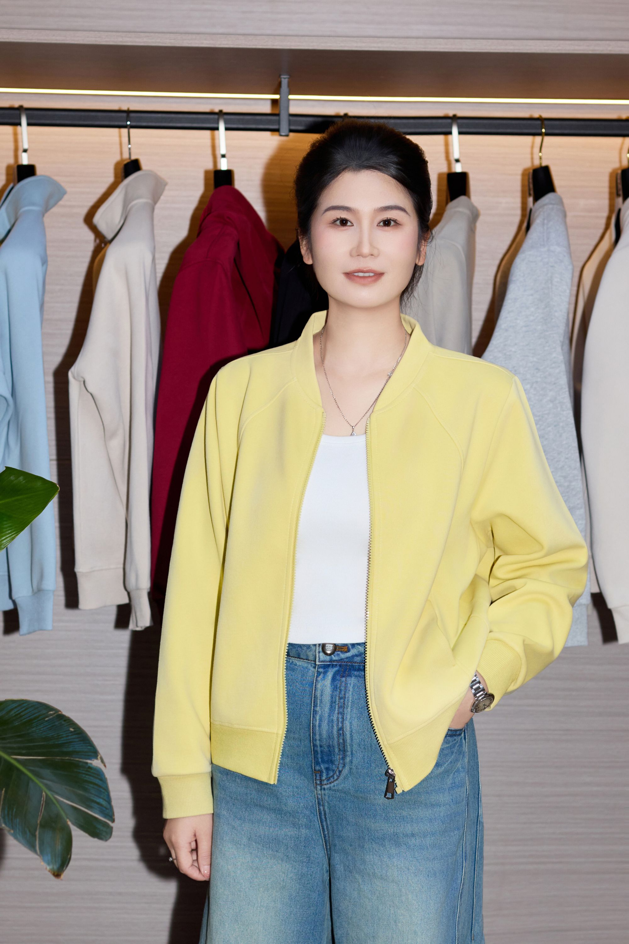 韩版女款纯色立领外套2025秋季新款棒球服简约立领上衣时尚女装潮