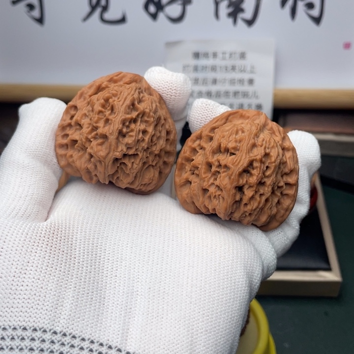 文玩核桃吊坠44尺三角