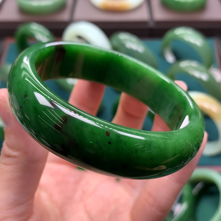 未镶嵌手镯和田玉（碧玉）5859