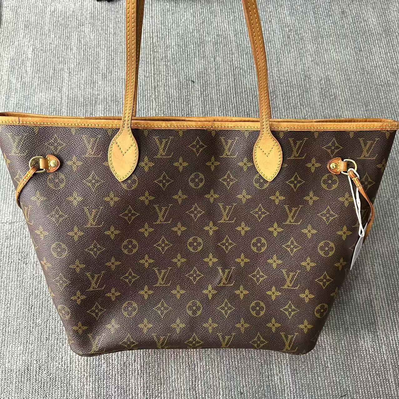 95新 LouisVuitton/路易威登 nf中号卡其色购物袋/53105