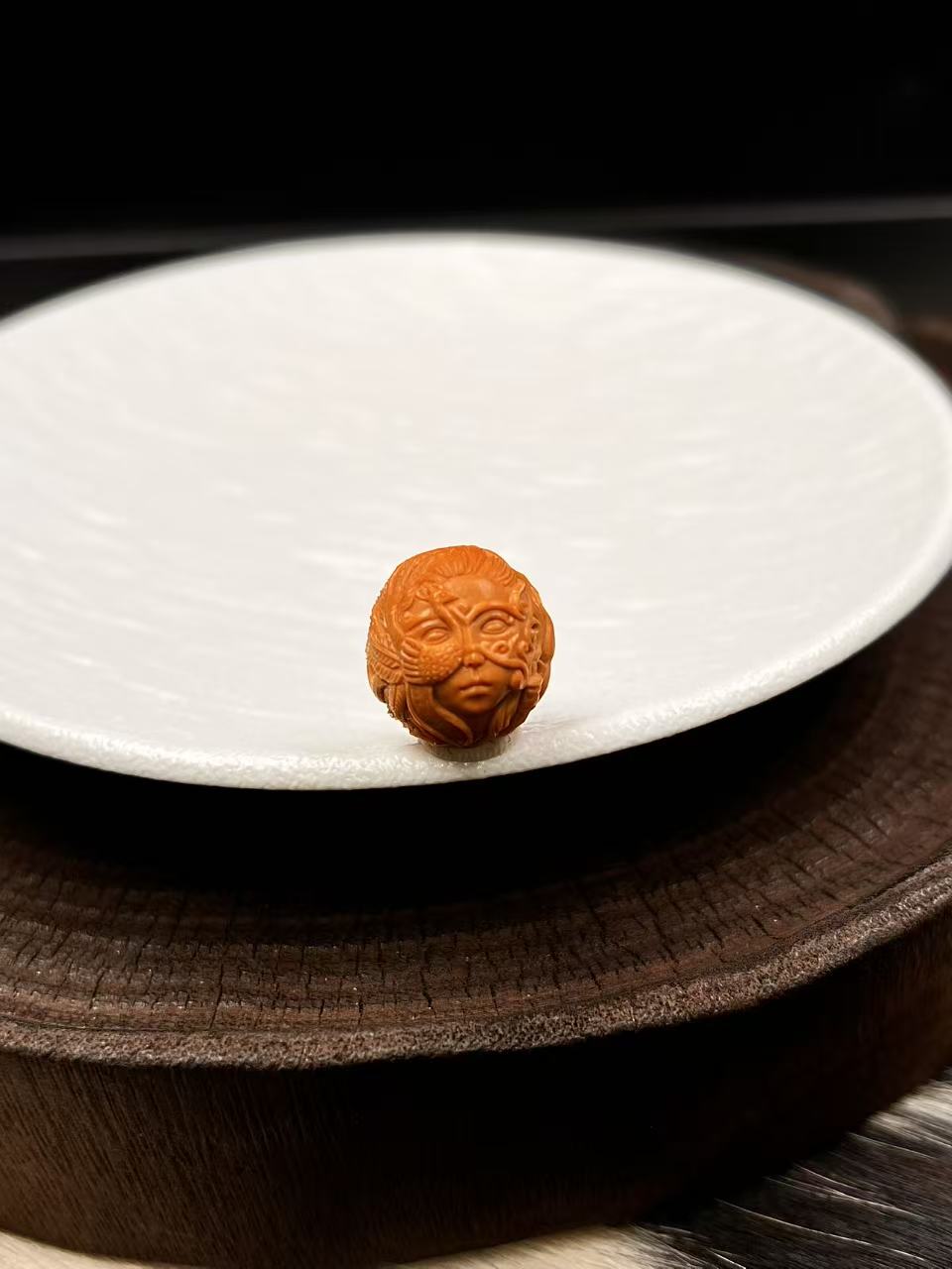 【猴头核桃】单颗雕刻楼兰