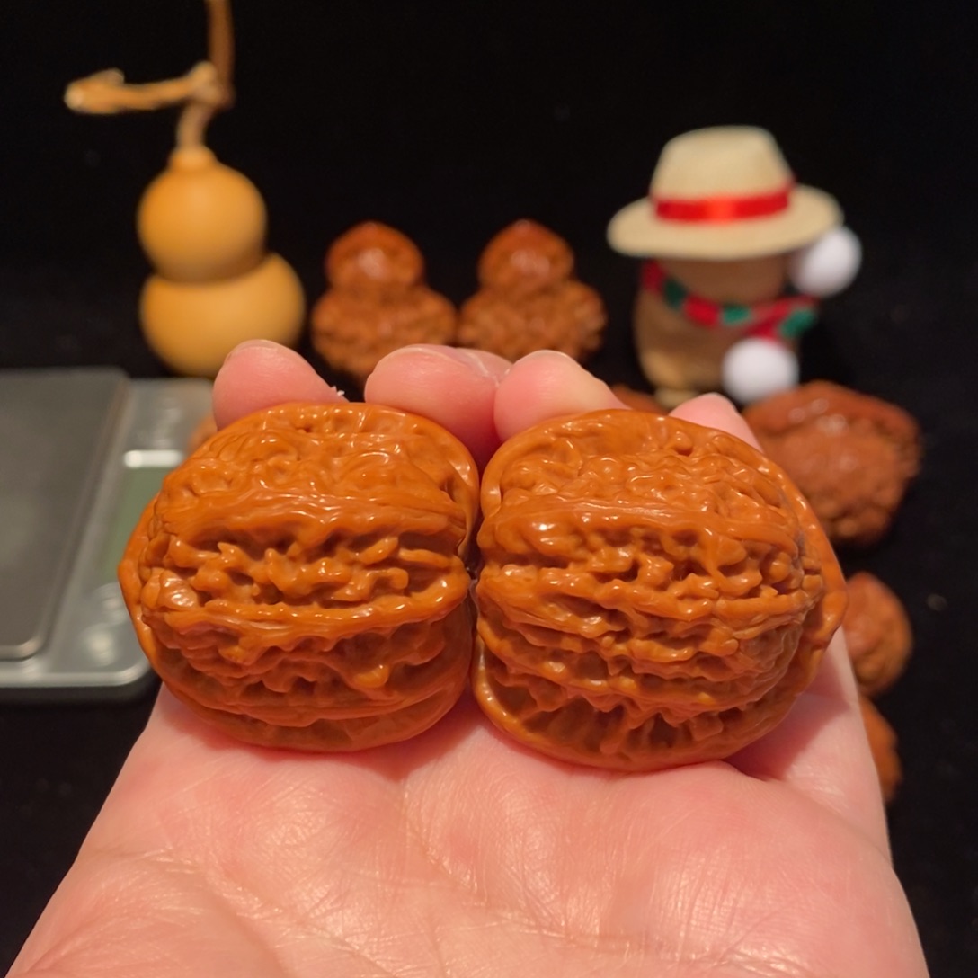 文玩核桃把件35尺白狮子238