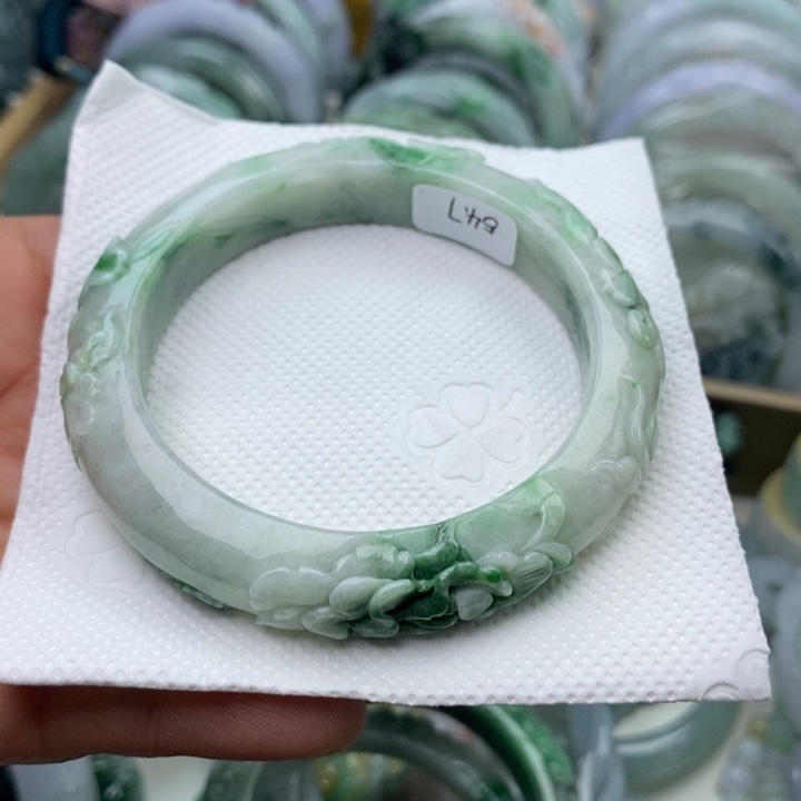 翡翠未镶嵌手镯54.5圈221