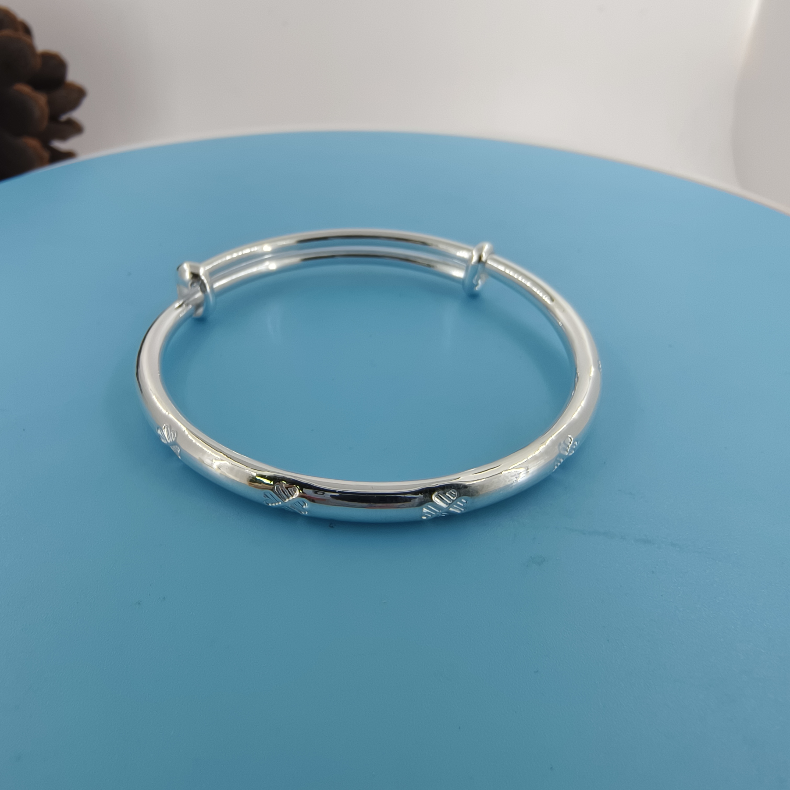 足银手镯 足银999手镯四叶草推拉调节简约送女友情人节生日礼物