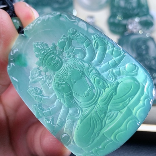 【闪购商品】翡翠颈饰未镶嵌天然翡翠