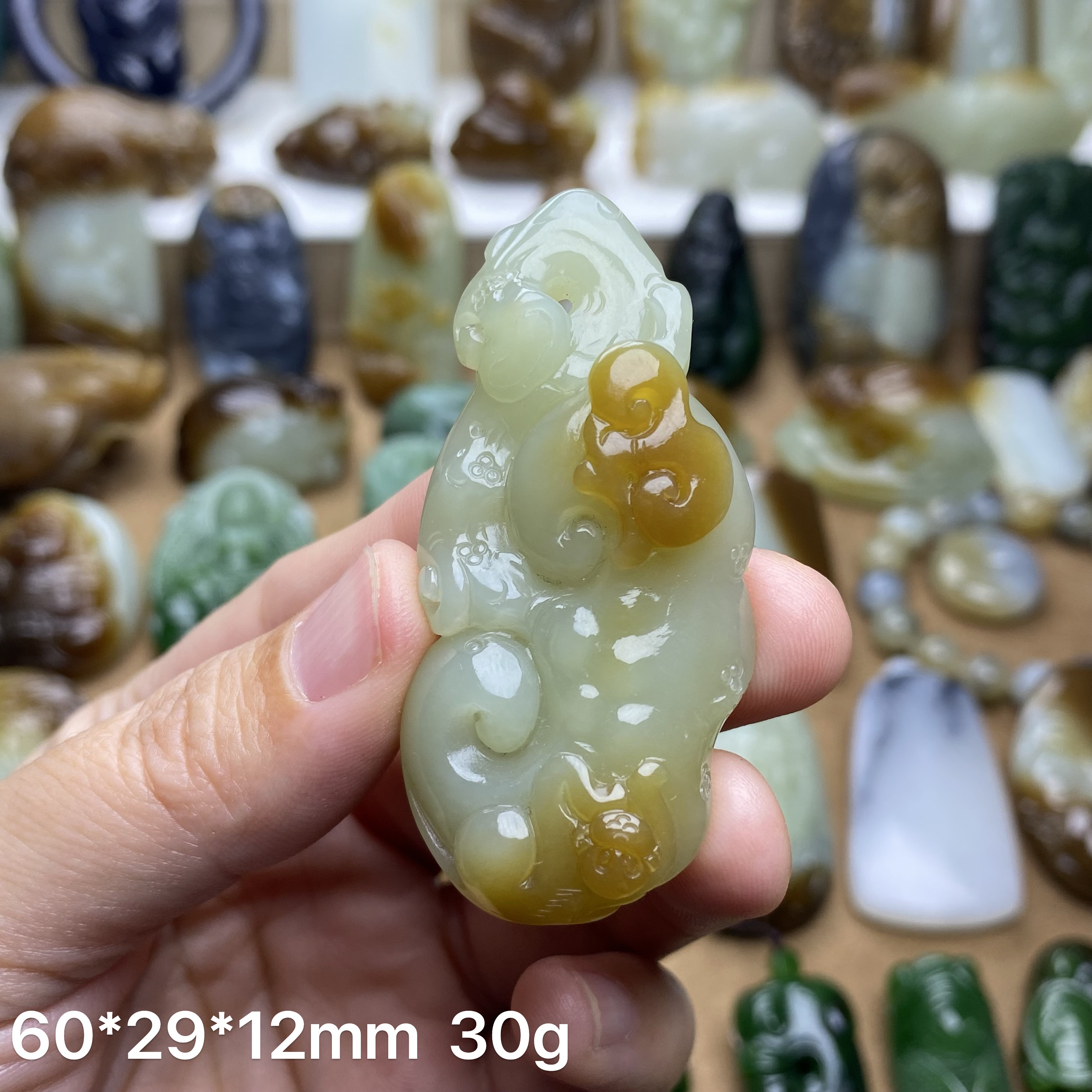 新疆 和田玉 且末糖 猴如意 挂件 吊坠