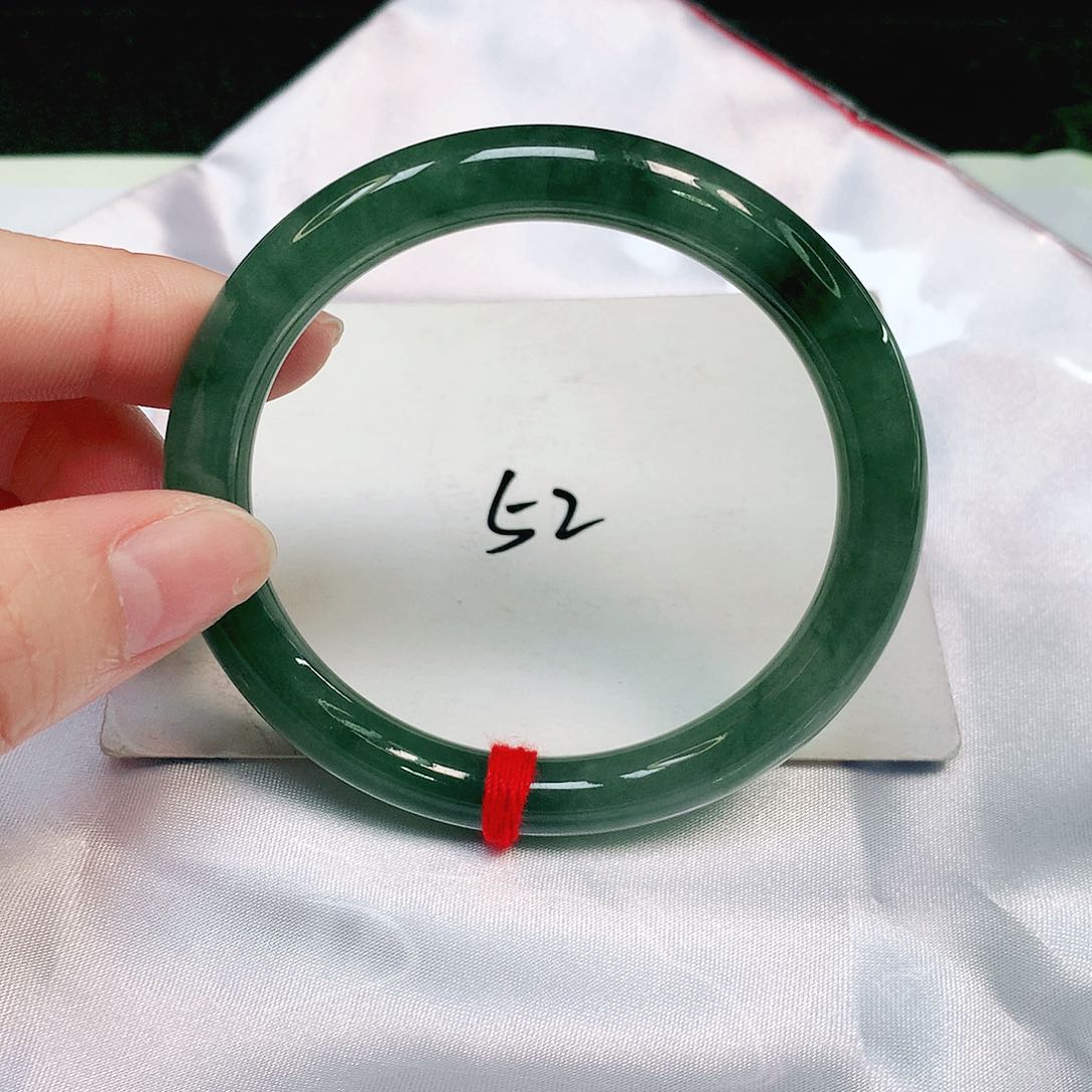 翡翠手镯（圆镯）未镶嵌