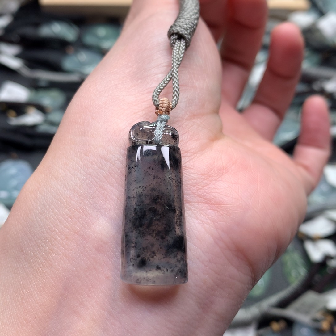 翡翠颈饰未镶嵌000000000000