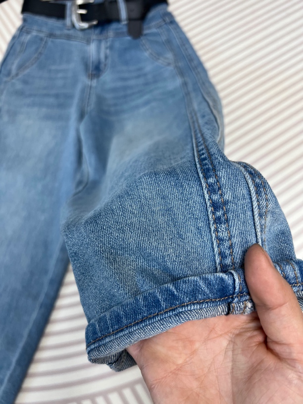 9A1613-X浅兰八分双开剪弹力八分弯刀老爹裤