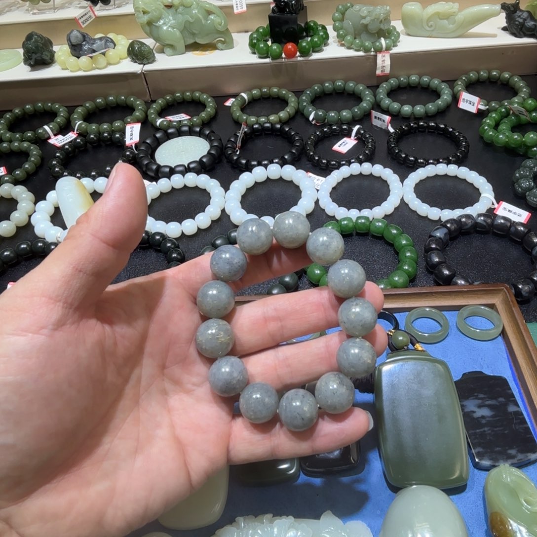 和田玉未镶嵌手链