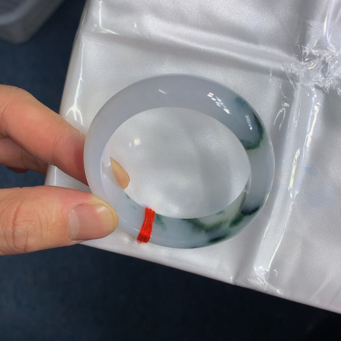 翡翠手镯（贵妃镯）未镶嵌翡翠（53贵妃）