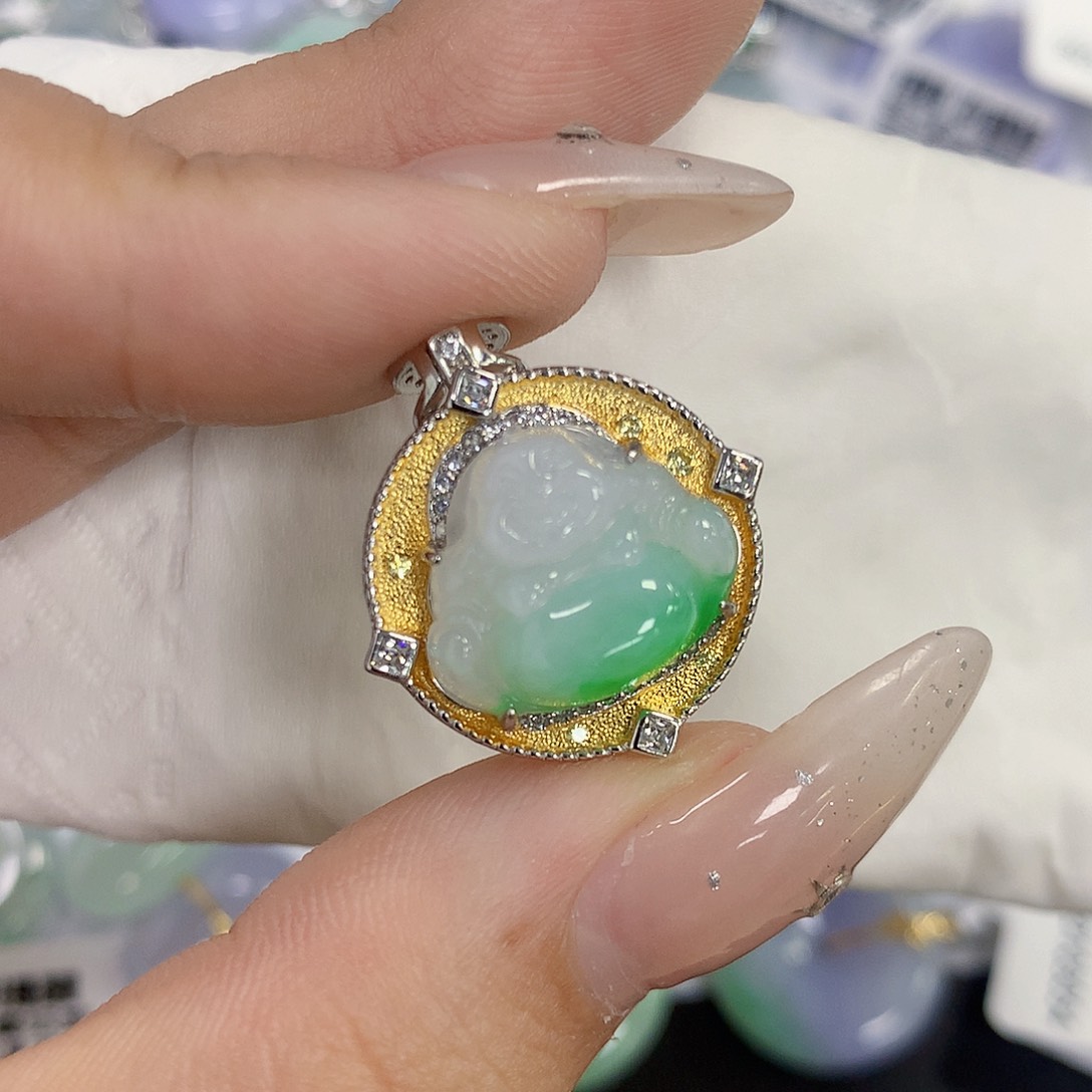 颈饰银S925镶嵌翡翠