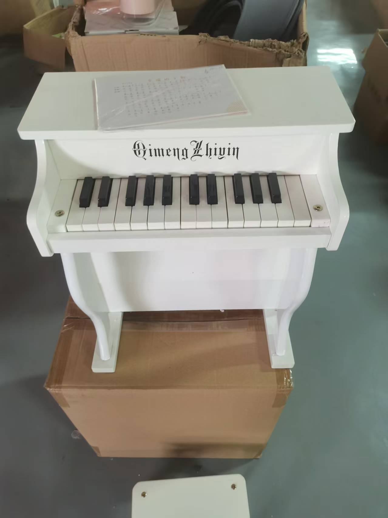 居家日用钢琴摆件