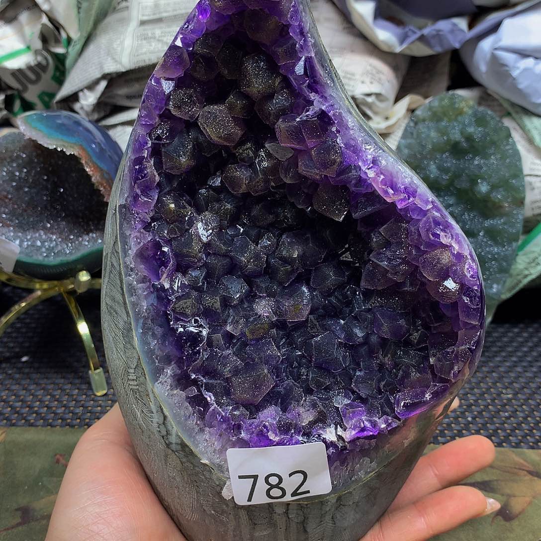 紫晶大型摆件（非配饰）未镶嵌