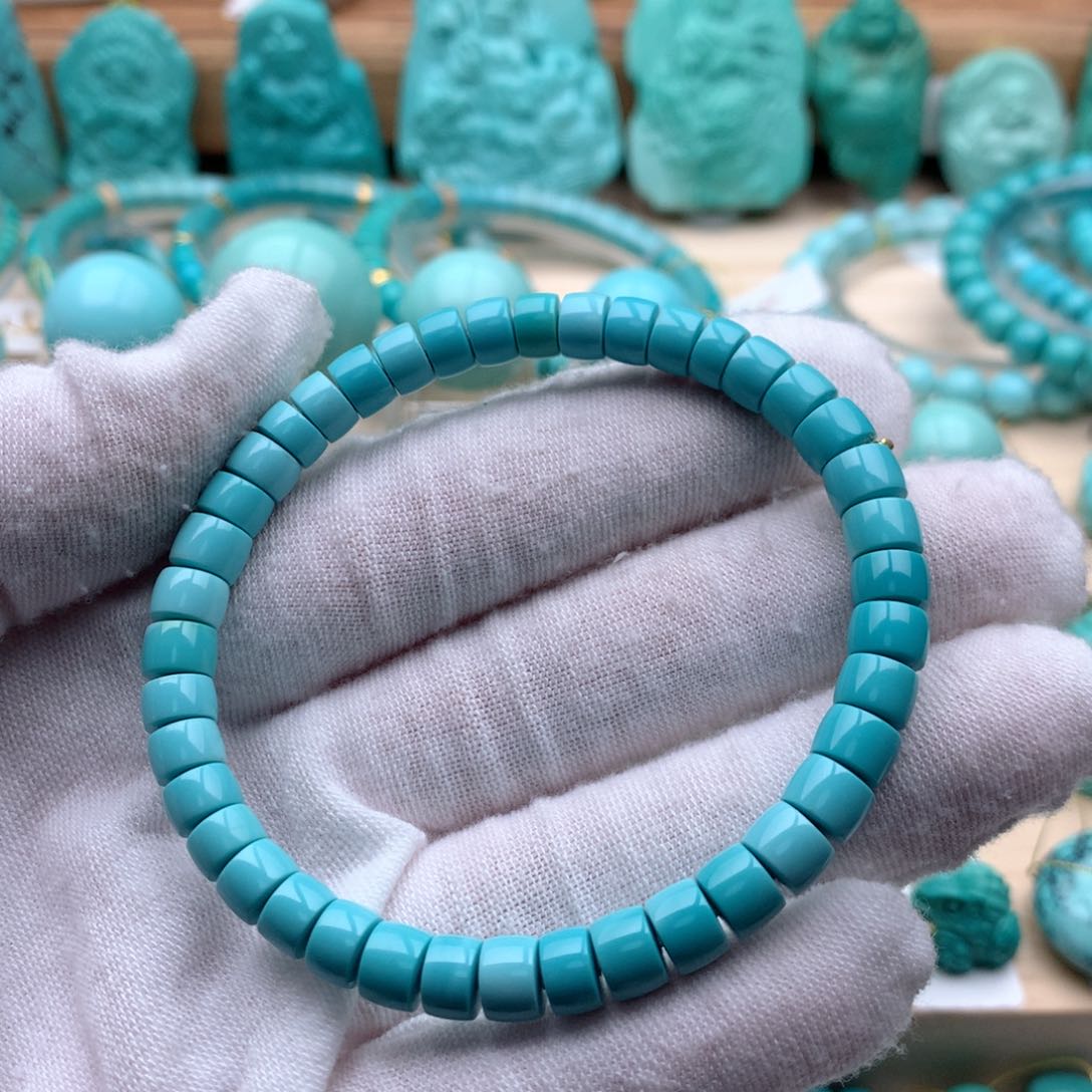 绿松石颈饰未镶嵌