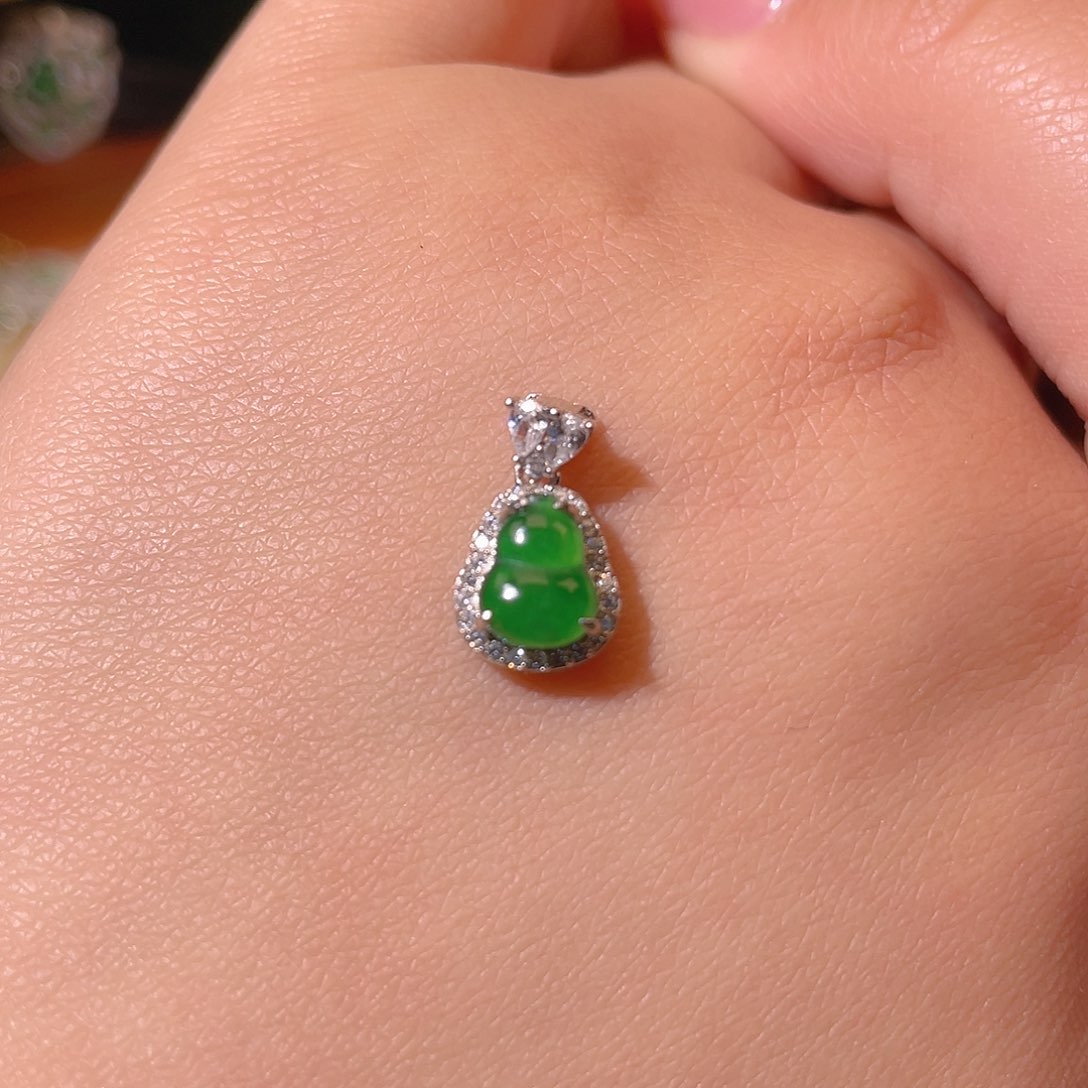 翡翠吊坠(不含链)银S925镶嵌