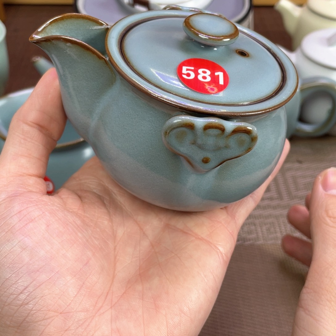 瓷片。。。。。。。。。。。。。。。。